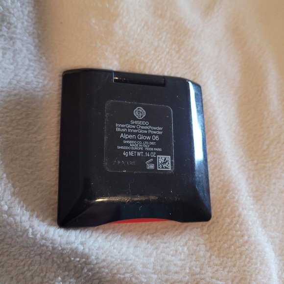 Shiseido Blush - Picture 3 of 3